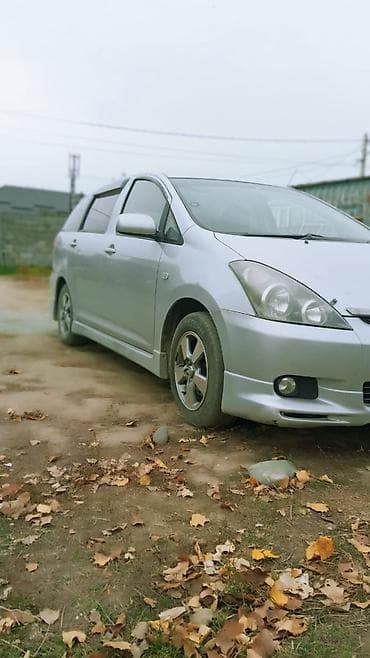 столик в машину: Toyota WISH: 2003 г., Автомат, Бензин, Универсал — 5