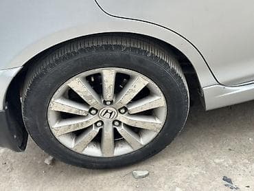 Продажа авто: Honda Civic: 2004 г., 1.7 л, Вариатор, Бензин, Хэтчбэк — 8