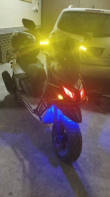 электромотоцикл для детей: Тип скутера 150 куб. см, Бензин, Б/у — 4