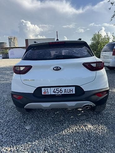 мицубиси спец стар: Kia Stonic: 2017 г., 1.6 л, Автомат, Дизель, Кроссовер — 3