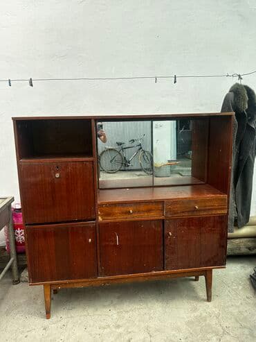 уголок для кухни в бишкеке цены: Серванты, шкафы, столы разные и несколько, отдаем за символичную — 1