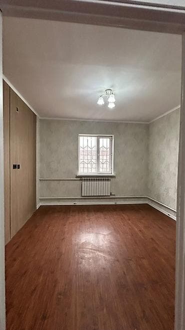 сразу: Продаётся уютный дом в ж/м Ак-Ордо-2 📍 Район: Ак-Ордо-2 🏠 Площадь — 3