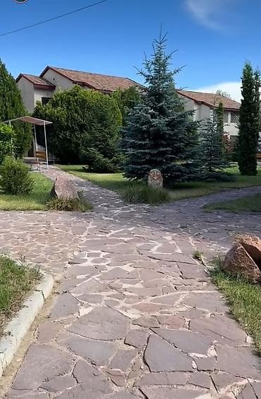 ресторан work: Гостевой дом на Иссык-Куле, ДАНЭМ, Кара-Ой (Долинка), На неделю — 10