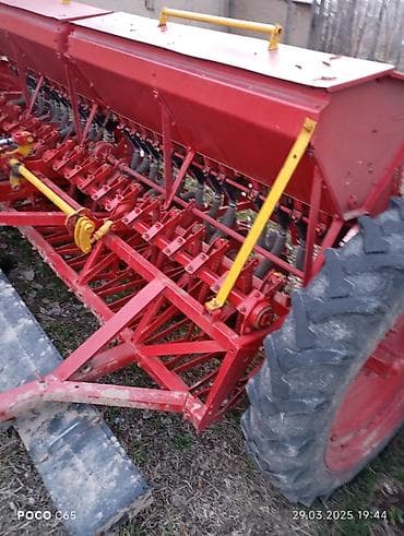 4 тешик: Сеялка зерновая дисково-анкерная (прицепная) - Ширина захвата — около — 4