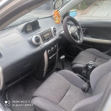 mazda kronos: Toyota Ist: 2004 г., 1.5 л, Автомат, Бензин, Хэтчбэк — 7