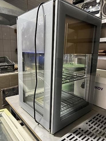 мини будка: Срочно продается Витринные холодильники и морозильные лари (набор) — 2