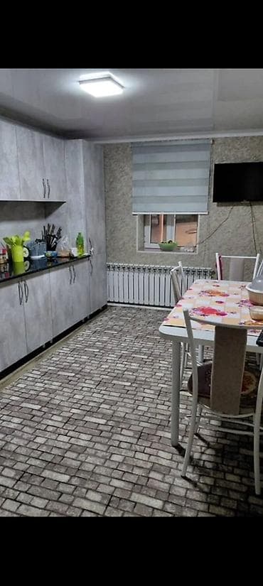 Дома: 65 м², 4 комнаты — 6
