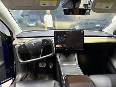 Tesla: Tesla Model Y: 2021 г., Электромобиль, Кроссовер — 5