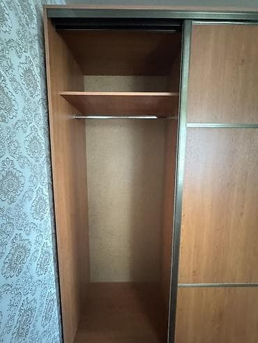 токмок шкаф: Шкаф-купе состояние среднее Примерные габариты по фото: - Ширина — 4
