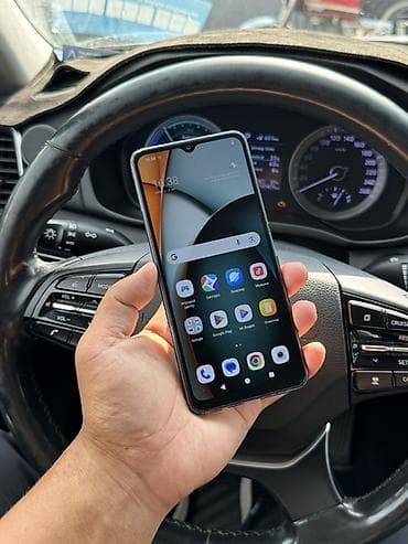 телефоны xiaomi redmi 10 с: Redmi, Redmi A3, Б/у, 64 ГБ, цвет - Черный, 2 SIM — 2