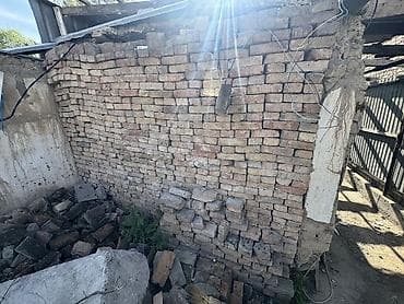 Продаю кирпичи таблетки целых есть 200-300 по 5 Сомов половинки можете — 1
