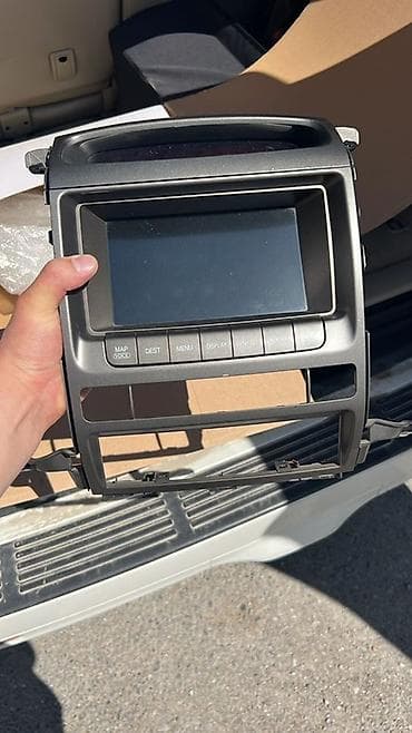 обмен на аутбек: Lexus GX 470 
7 
Монитор на лексус — 2