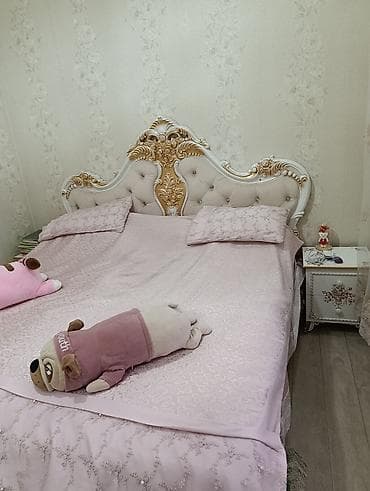 Эмерек гарнитурлары: Гарнитур в классическом стиле: туалетный столик с зеркалом + шкаф-купе — 5