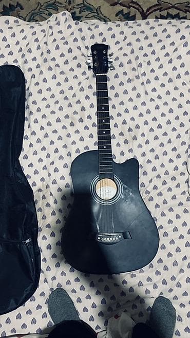 Акустическая гитара 40" с вырезом (cutaway), цвет черный матовый