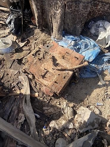 Контейнерлер: Свалка металлических запчастей и комплектующих Предлагается крупная — 3