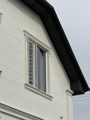 пластиковые окна с решеткой: Фасадный декор из пенополистирола с защитным покрытием - — 2