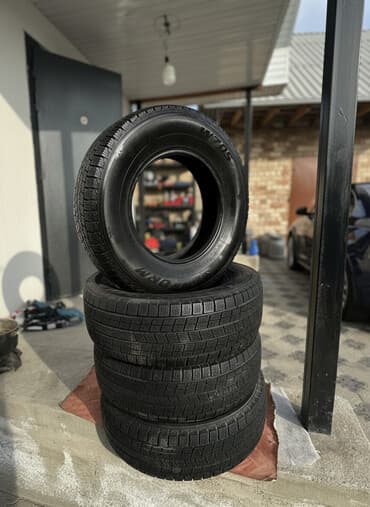 шины для мотоблока: Шины 205 / 70 / R 15, Зима, Б/у, Комплект, Внедорожные (АТ/МТ), Китай, Goform — 1