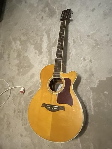орук комуз: Продаются гитара с чехломЕСТЬ НЕМНОГО РАБОТЫ!!Акустическая гитара — 2