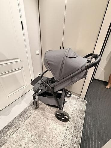 Продается прогулочная коляска Carrello Bravo Carbon Покупала за 30 — 1