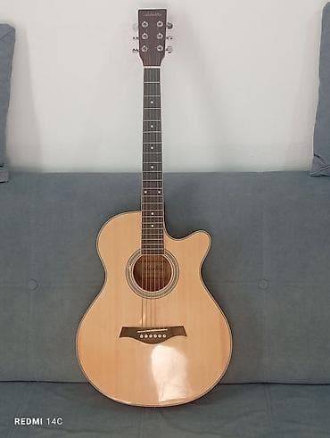 Гитаралар: Акустическая гитара Adalis с вырезом (cutaway). - Корпус формата с — 1