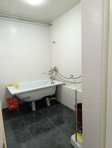 контейнер рынок дордой: Продается Коммерческое помещение!!!! в Золотом квадрате 111м2 ( — 12