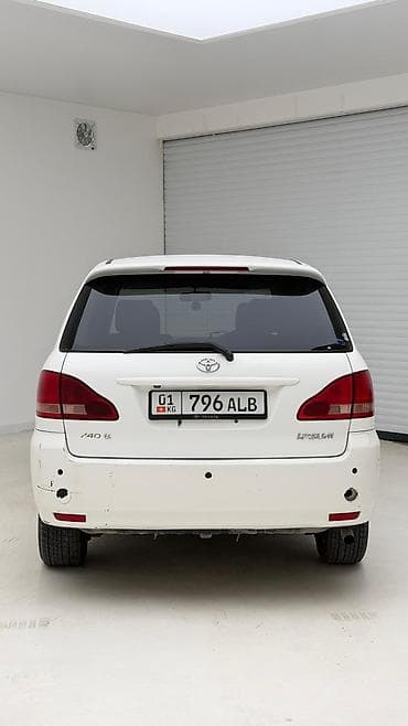 японский авто: Toyota Ipsum: 2003 г., 2.4 л, Автомат, Бензин, Минивэн — 5