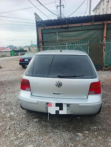 Продажа авто: Volkswagen Golf: 2002 г., 1.6 л, Автомат, Бензин, Хэтчбэк — 2