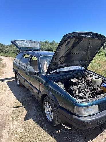 фара byd: Универсал с продольным багажным отсеком и открывающейся вверх пятой — 1