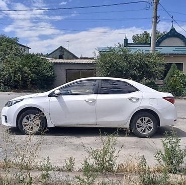 w210 e280: Toyota Corolla: 2017 г., Седан — 3