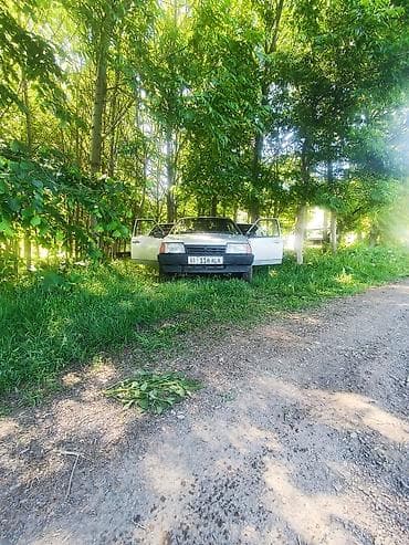 ВАЗ (ЛАДА) 21099: 2004 г., Механика, Бензин, Хэтчбэк at lalafo.kg ВАЗ (ЛАДА) 21099: 2004 г., Механика, Бензин, Хэтчбэк