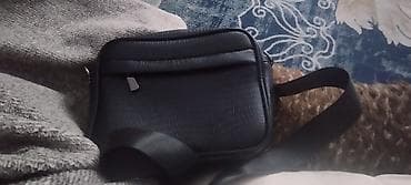 Компактная мужская/унисекс сумка через плечо. - Материал: черный