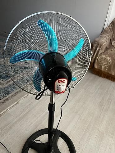 table fan: Напольный осциллирующий вентилятор с большим металлическим защитным — 4