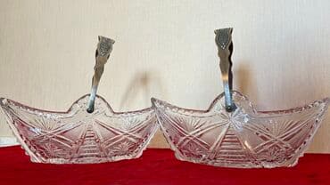 Вазы "лодочки" С мельхиоровыми ручками Состояние обеих ваз идеальное!