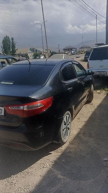 leksus is: Kia Rio: 2012 г., Механика, Седан — 3