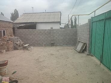 ноокат дом: Продаю участок с домом под снос в отличной локации! Чуйская область — 3