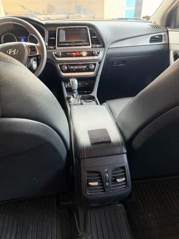 Транспорт: Hyundai Sonata: 2019 г., 2 л, Автомат, Газ, Седан — 4