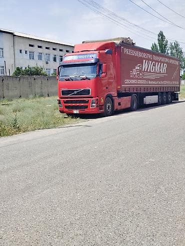 Тягач, Volvo, 2005 г., Тентованный