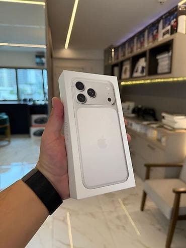 realme 9 pro: IPhone 17 Pro Max, Новый, 256 ГБ, Серебристый, Коробка — 1