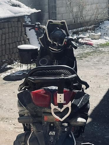 скутер n maks: Скутер 150 см³ (китайская платформа GY6) в спортивном стиле — 4