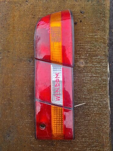 поворотник тойота виндом: Плафон правая сторона тойота виндом 20 не рестайлинг — 1