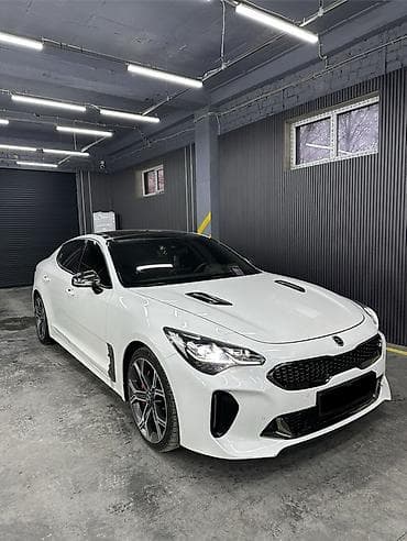 kia sporteig: Kia Stinger: 2017 г., 3.3 л, Автомат, Бензин, Фастбек — 2