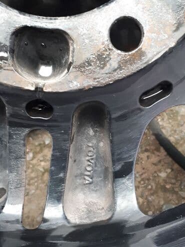 меняю на 14: Литые Диски R 16 Toyota, Комплект, отверстий - 5, Б/у — 2