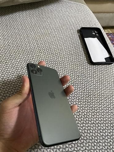 pro: IPhone 11 Pro Max, Б/у, 64 ГБ, Matte Midnight Green, Чехол, 82 % — 4