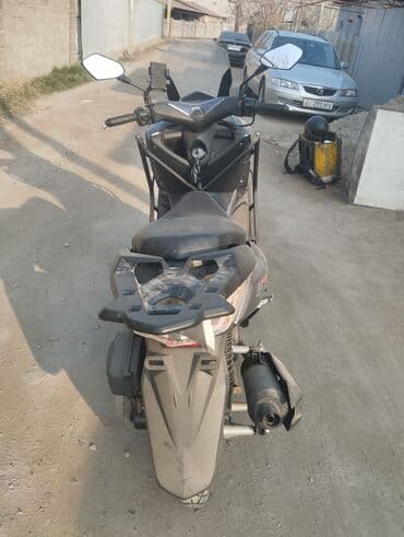 цена на мотоциклы: Макси-скутер 180 куб. см, Бензин, Новый — 3