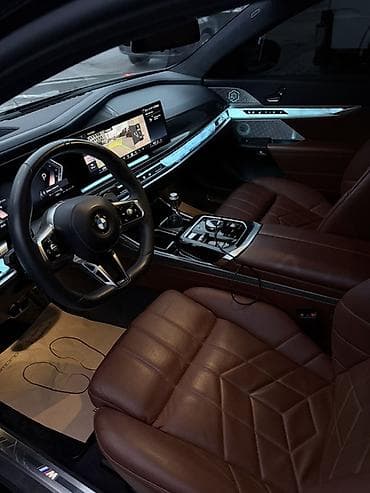 BMW 7 series: 2022 г., 3 л, Автомат, Бензин, Седан — 7