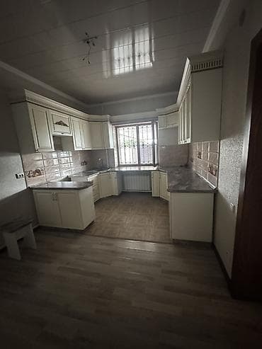 Продажа домов: Дом с отдельной летней кухней и благоустроенным санузлом Участок ;5 — 4