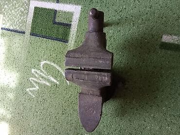 слесарные тиски: Тиски слесарные настольные с поворотным основанием - — 2