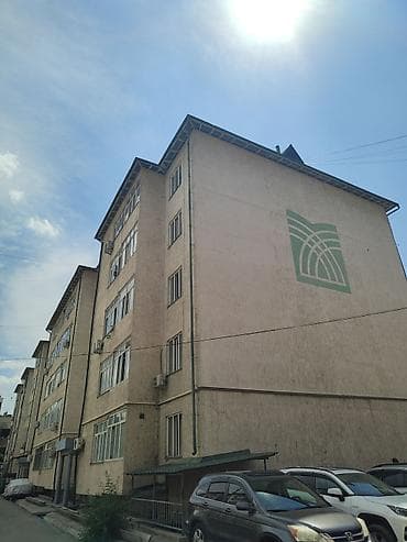 3 комнаты, 82 м², Ошский мкр., Индивидуалка, 2 этаж at lalafo.kg 3 комнаты, 82 м², Ошский мкр., Индивидуалка, 2 этаж