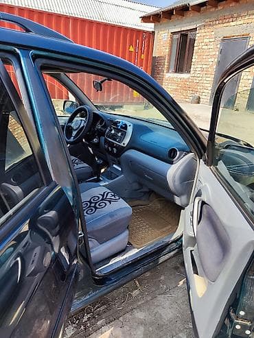 rav 4 2018: Toyota RAV4: 2000 г., 2 л, Автомат, Бензин, Кроссовер — 6