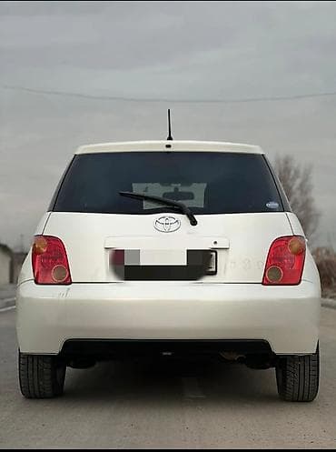 town ace: Toyota Ist: 2003 г., 1.3 л, Автомат, Бензин, Хэтчбэк — 3